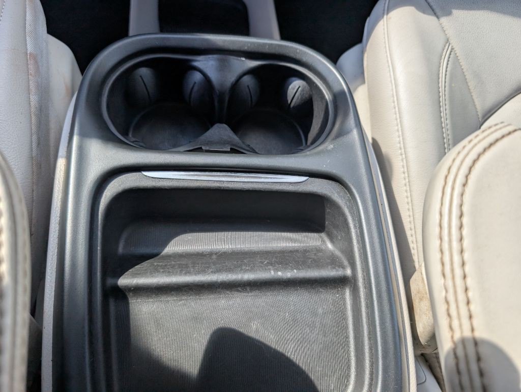 2017 Chrysler Pacifica Image 41