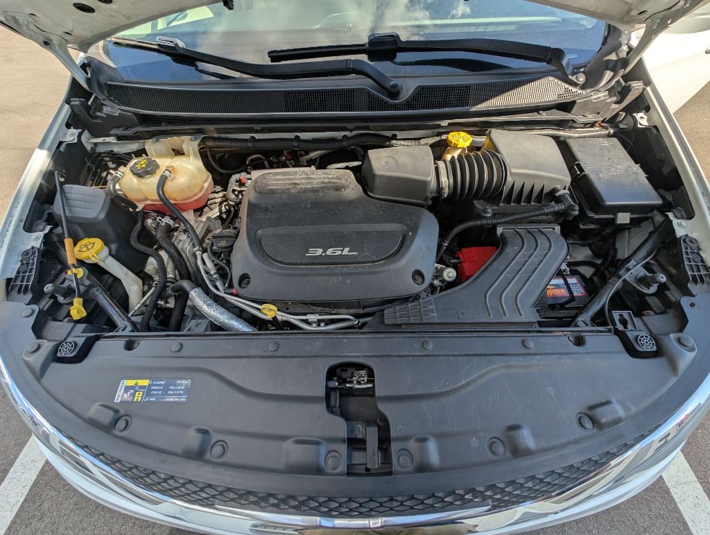 2017 Chrysler Pacifica Image 44