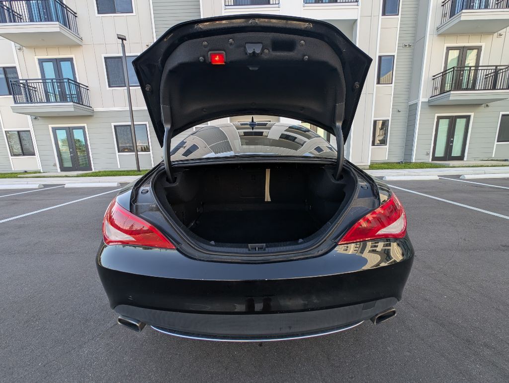 2014 Mercedes-Benz CLA-Class Image 12