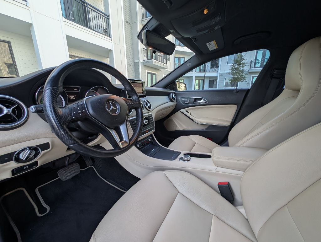 2014 Mercedes-Benz CLA-Class Image 14
