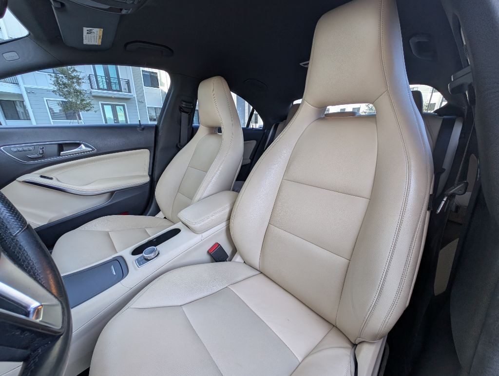 2014 Mercedes-Benz CLA-Class Image 15
