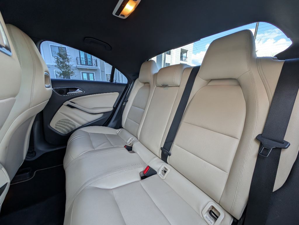 2014 Mercedes-Benz CLA-Class Image 18