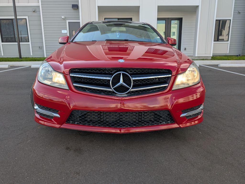 2014 Mercedes-Benz C-Class Image 2