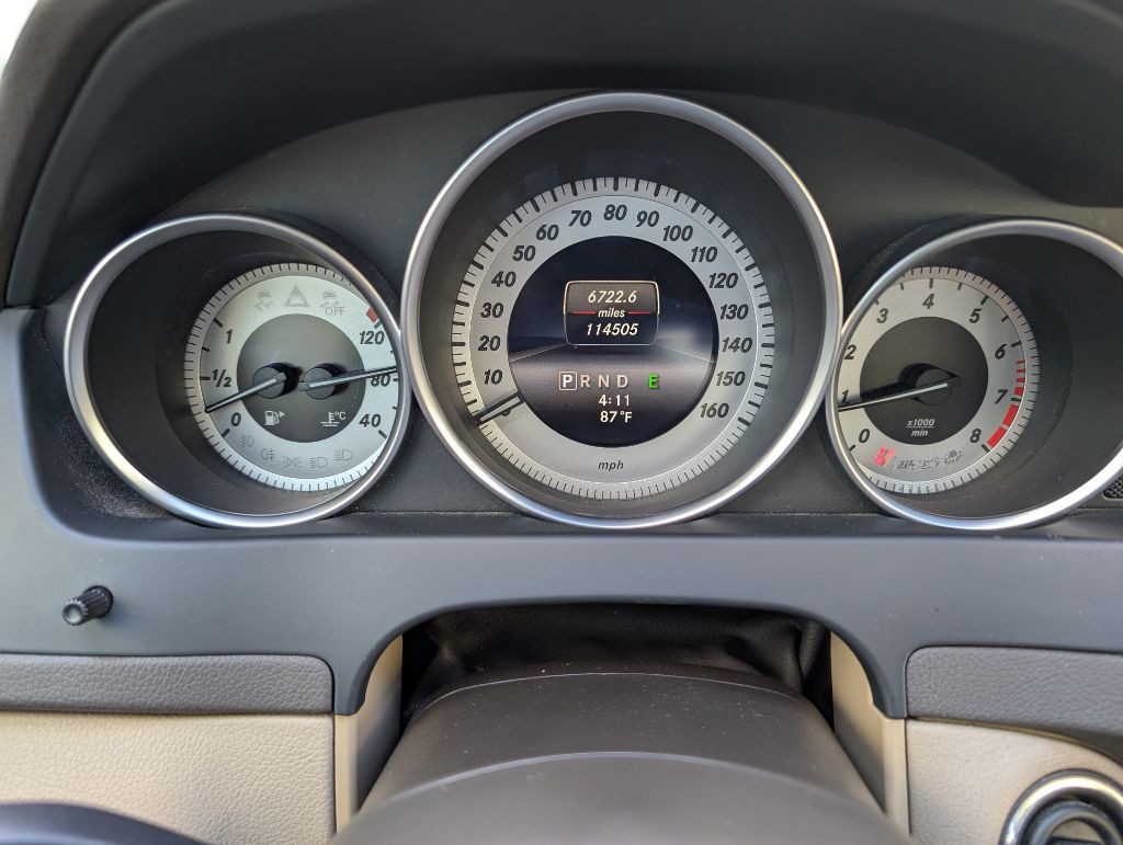 2014 Mercedes-Benz C-Class Image 24