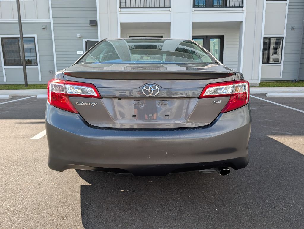 2014 Toyota Camry Image 8