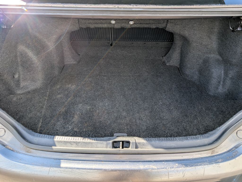 2014 Toyota Camry Image 11