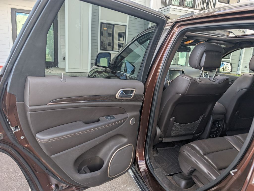 2015 Jeep Grand Cherokee Image 18