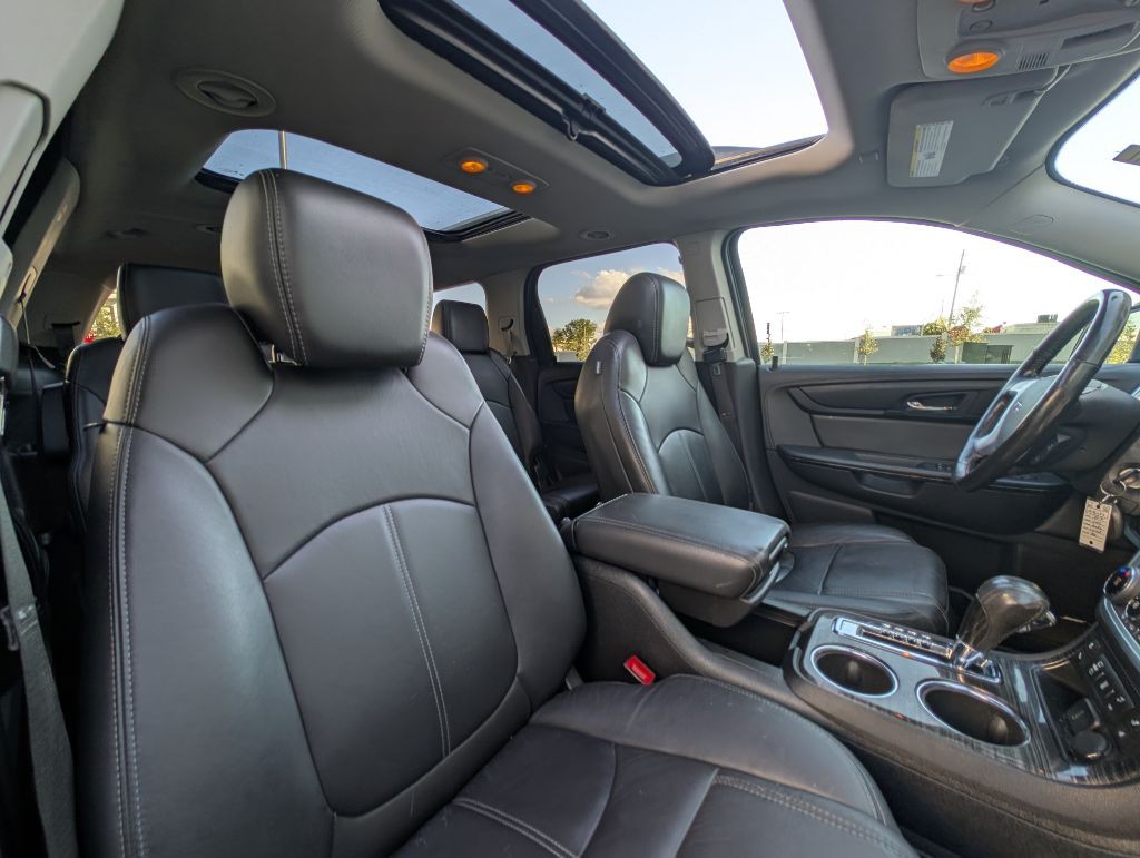 2017 GMC Acadia Image 30