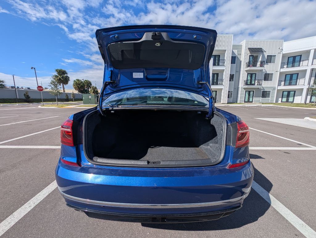 2017 Volkswagen Passat Image 13