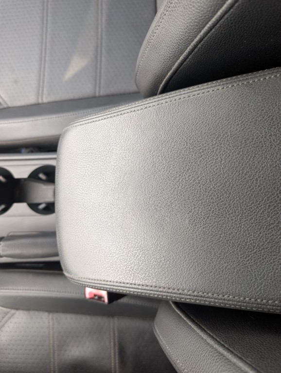 2017 Volkswagen Passat Image 38