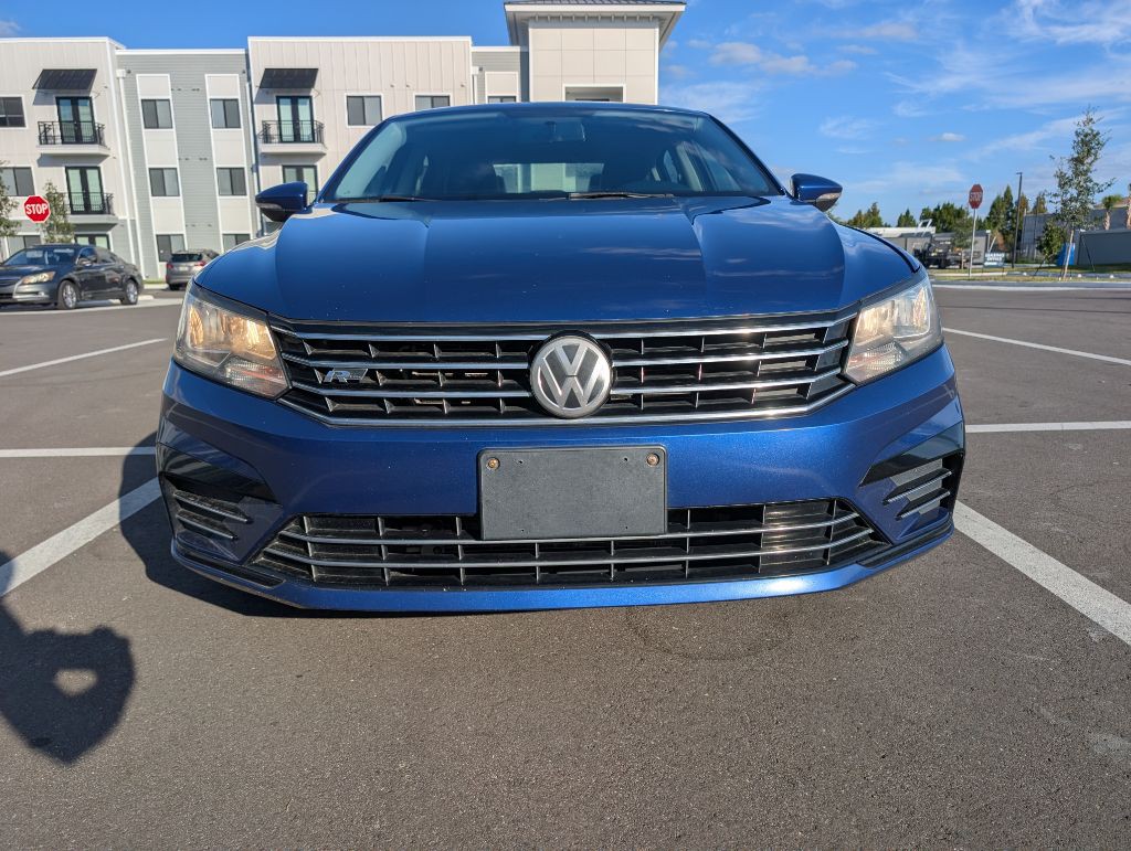 2017 Volkswagen Passat Image 3