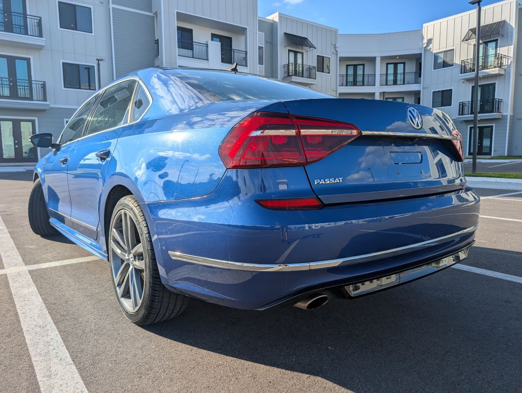 2017 Volkswagen Passat Image 10