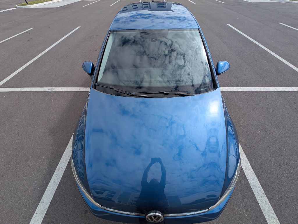 2019 Volkswagen Golf Image 3