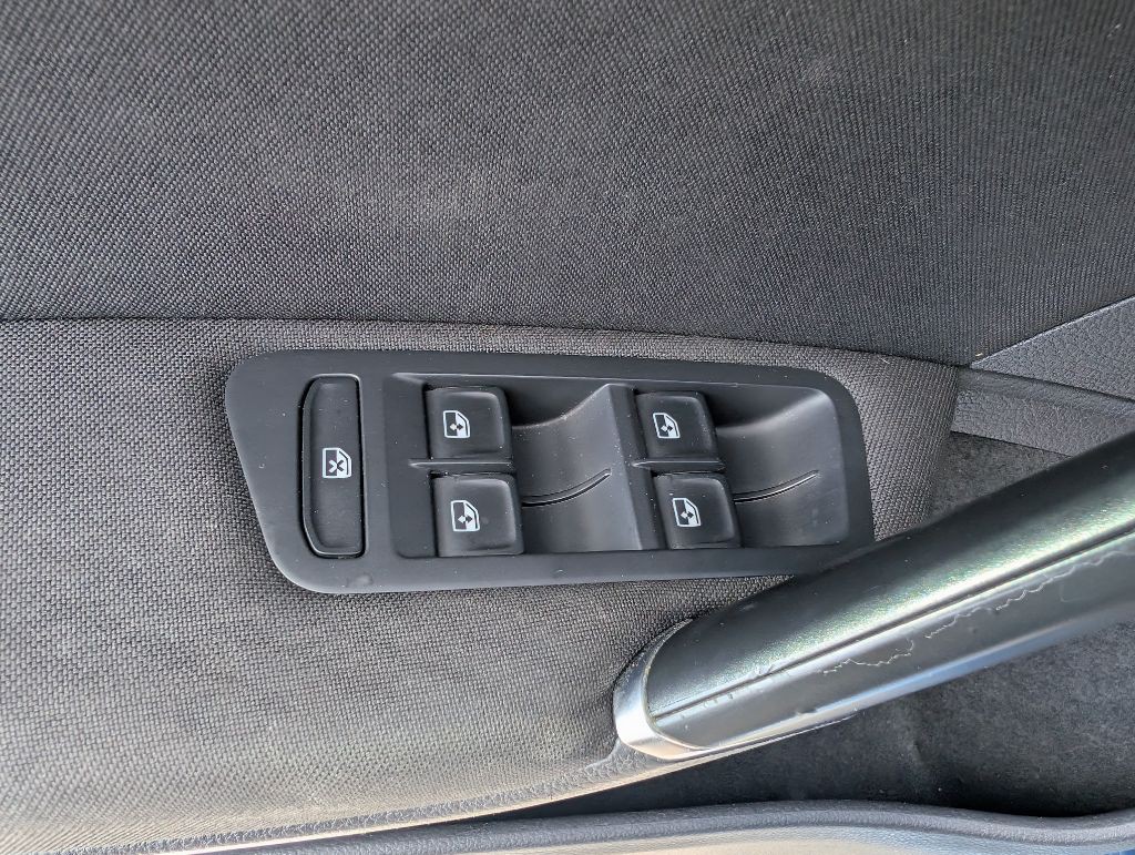 2019 Volkswagen Golf Image 27