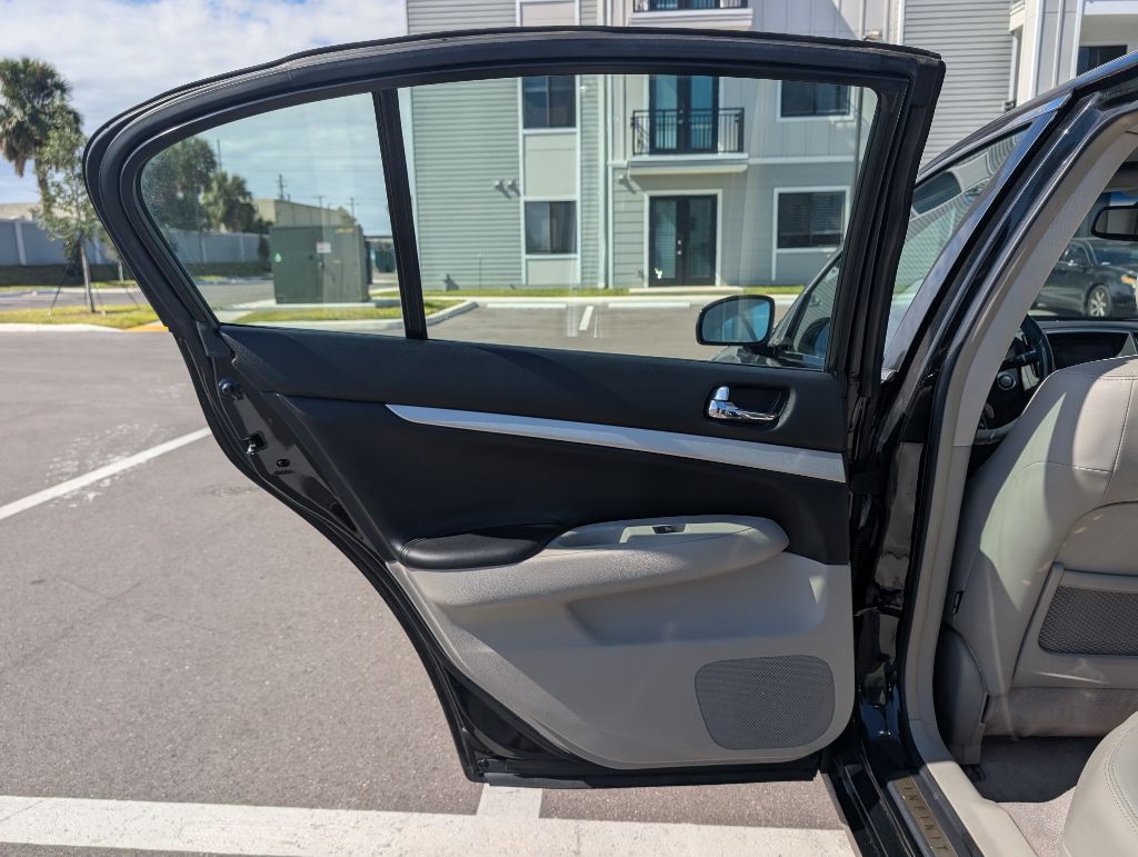 2007 INFINITI G35 Image 14