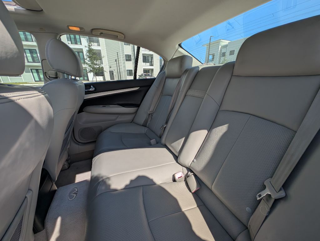 2007 INFINITI G35 Image 16