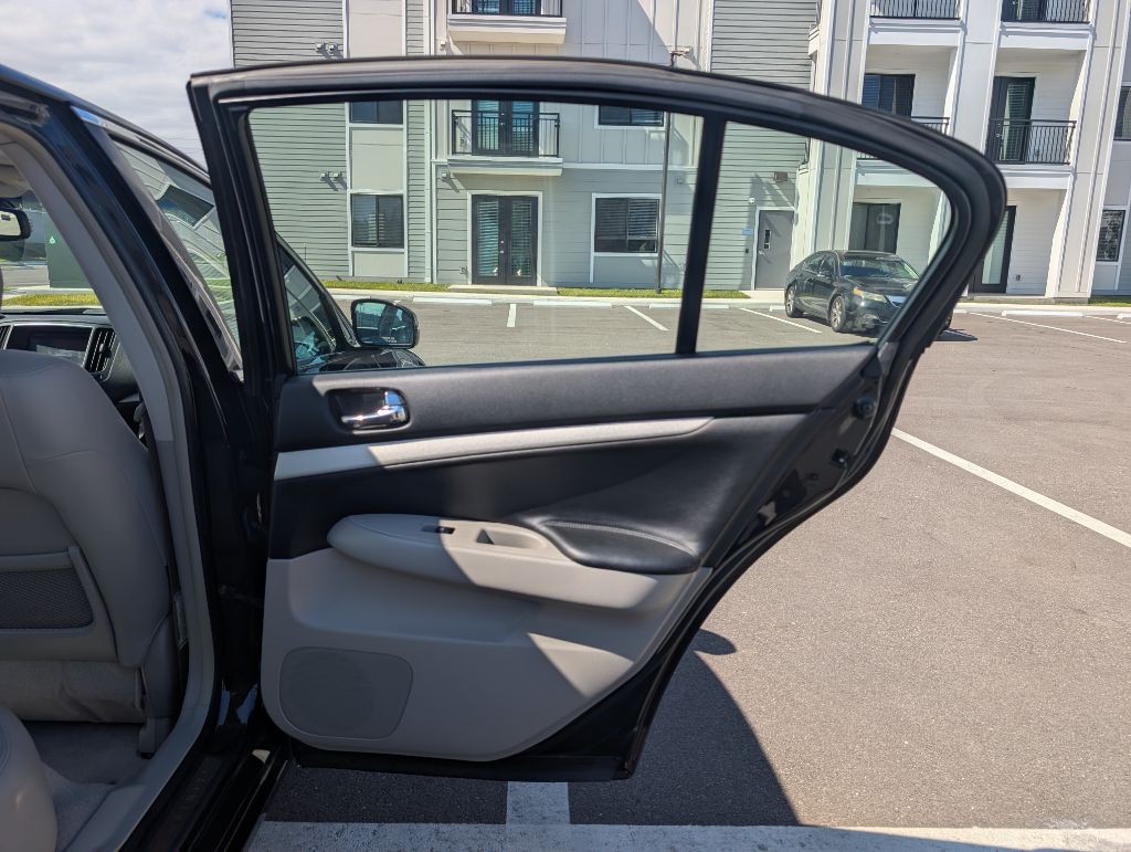 2007 INFINITI G35 Image 17