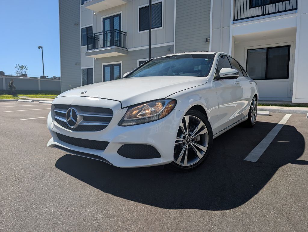 2018 Mercedes-Benz C-Class Image 1