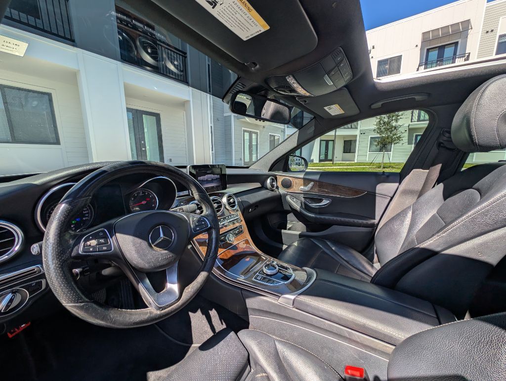 2018 Mercedes-Benz C-Class Image 14