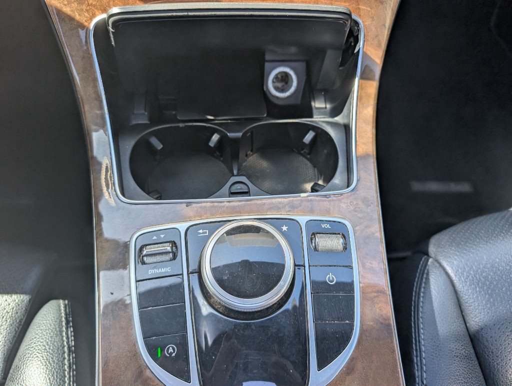 2018 Mercedes-Benz C-Class Image 35