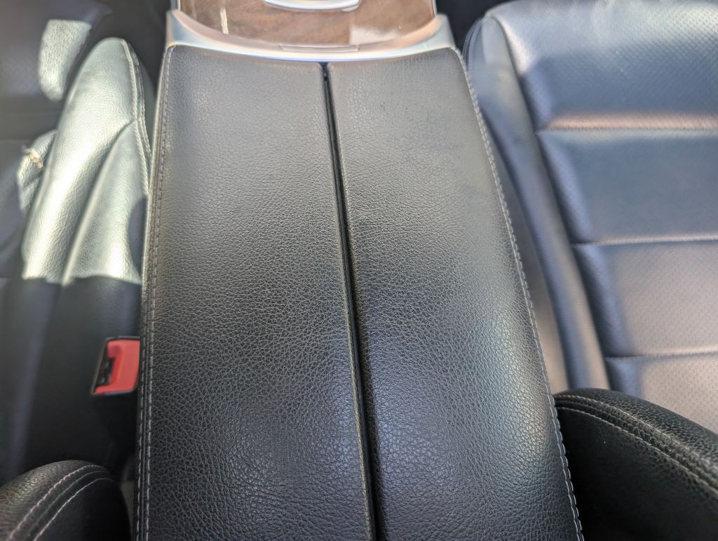 2018 Mercedes-Benz C-Class Image 37