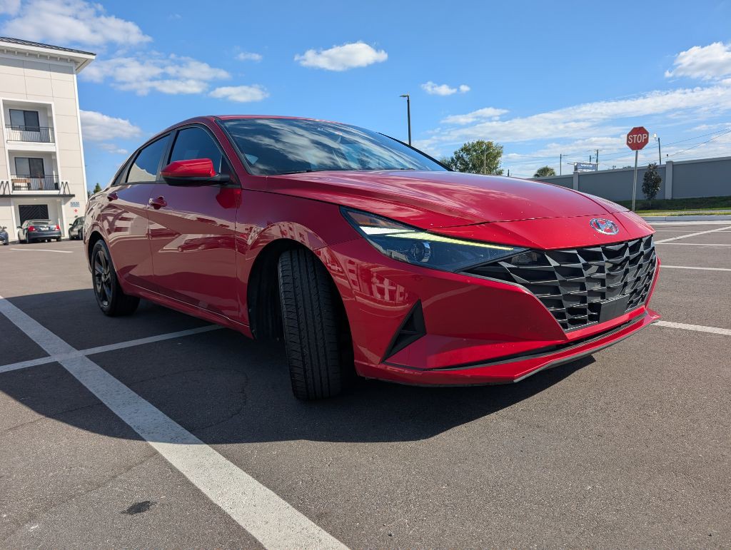 2022 Hyundai Elantra Image 4