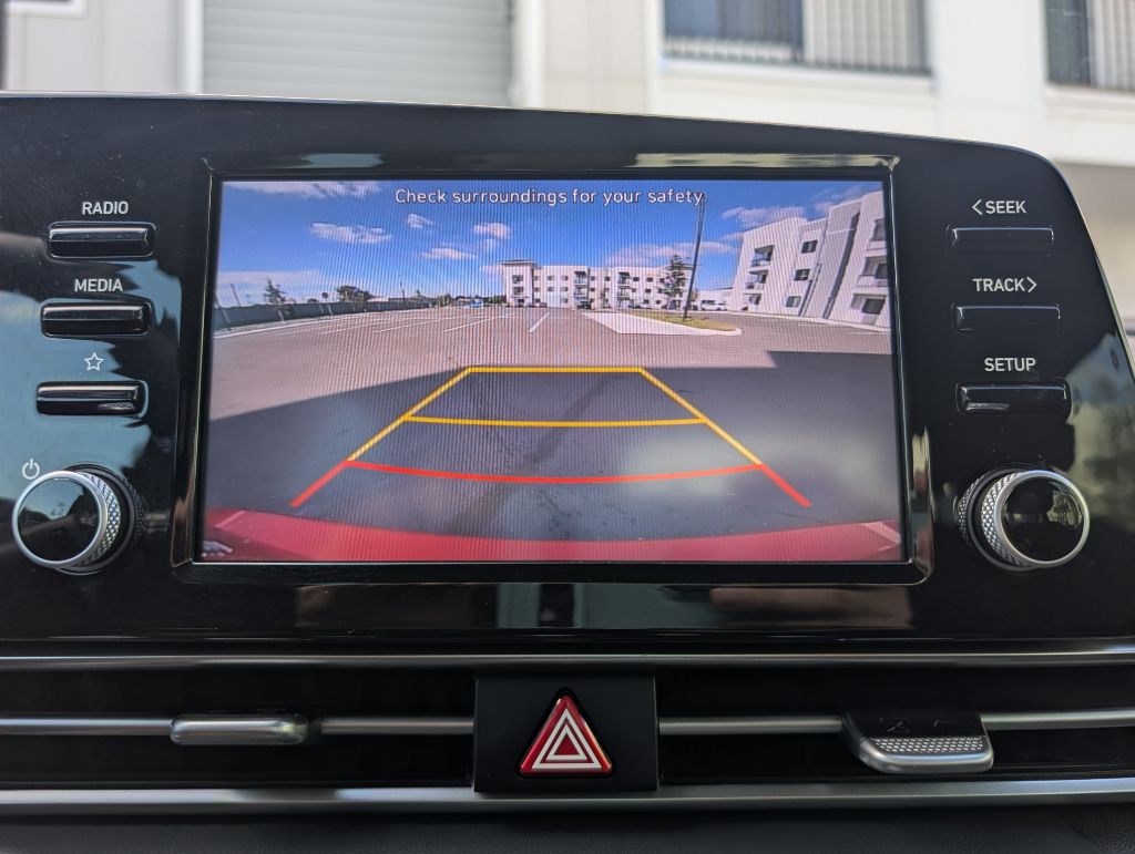 2022 Hyundai Elantra Image 33