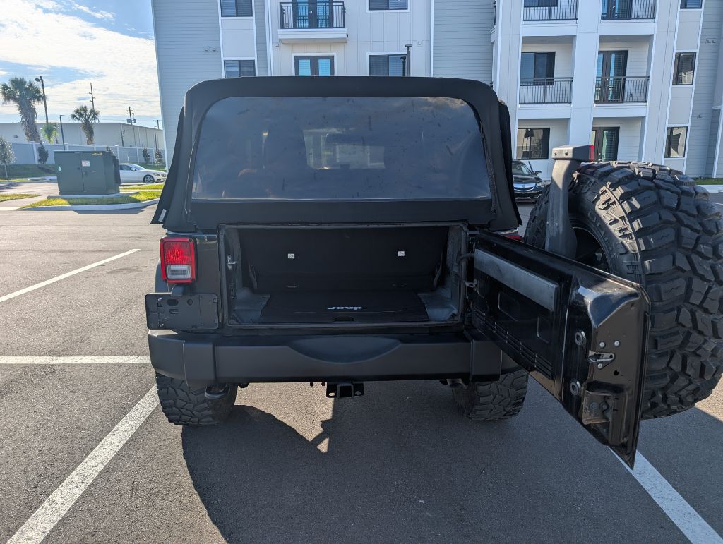 2017 Jeep Wrangler Image 12