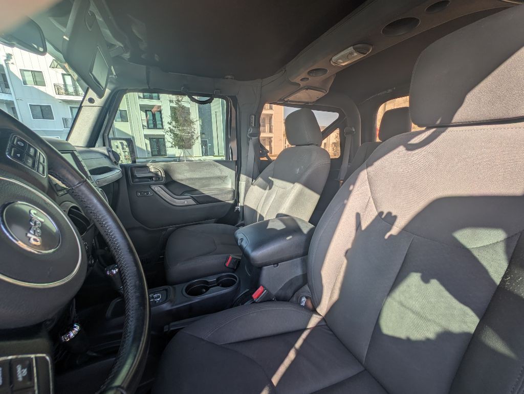 2017 Jeep Wrangler Image 15