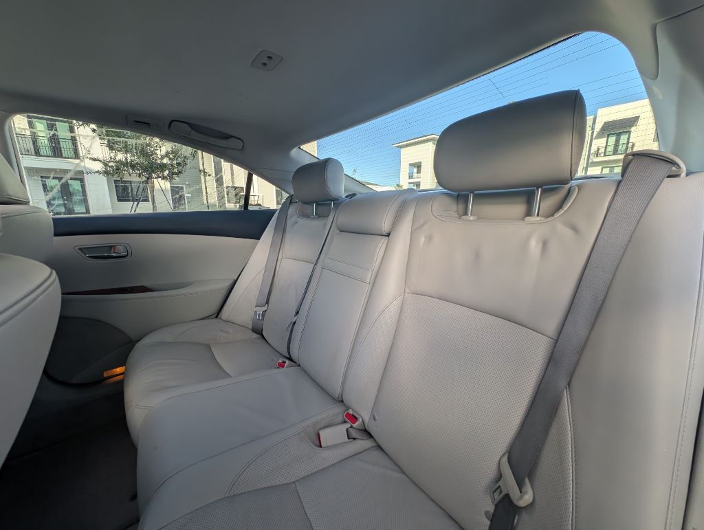 2008 Lexus ES Image 19
