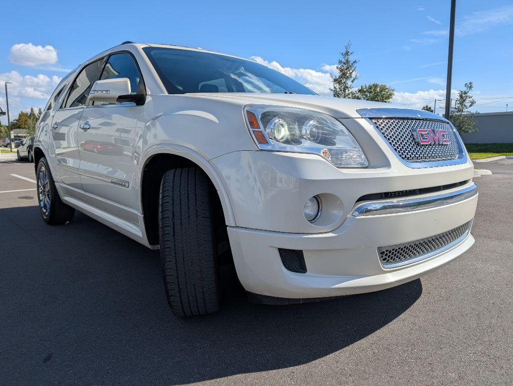 2012 GMC Acadia Image 4