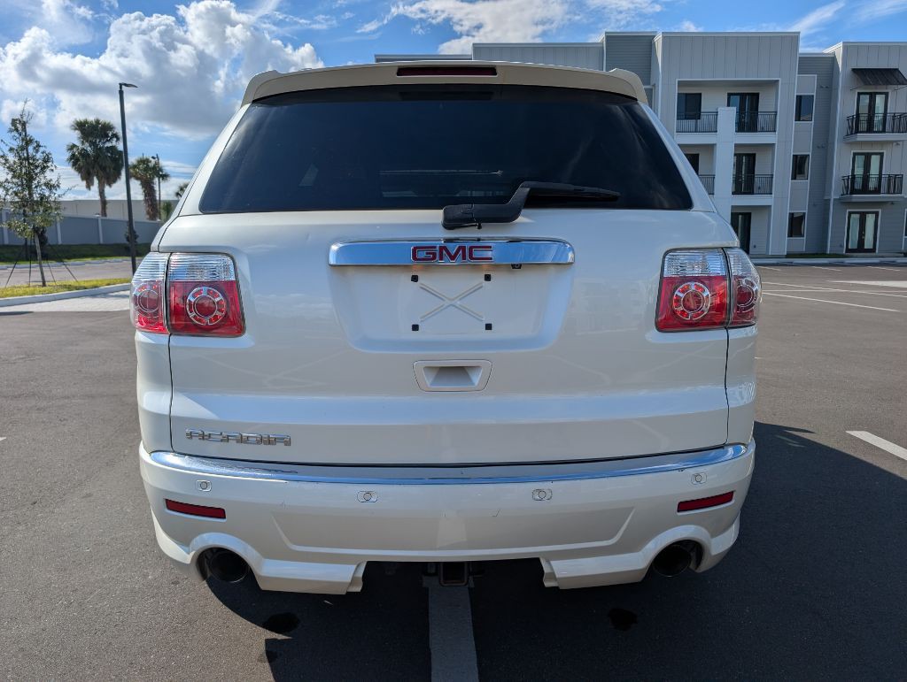 2012 GMC Acadia Image 8