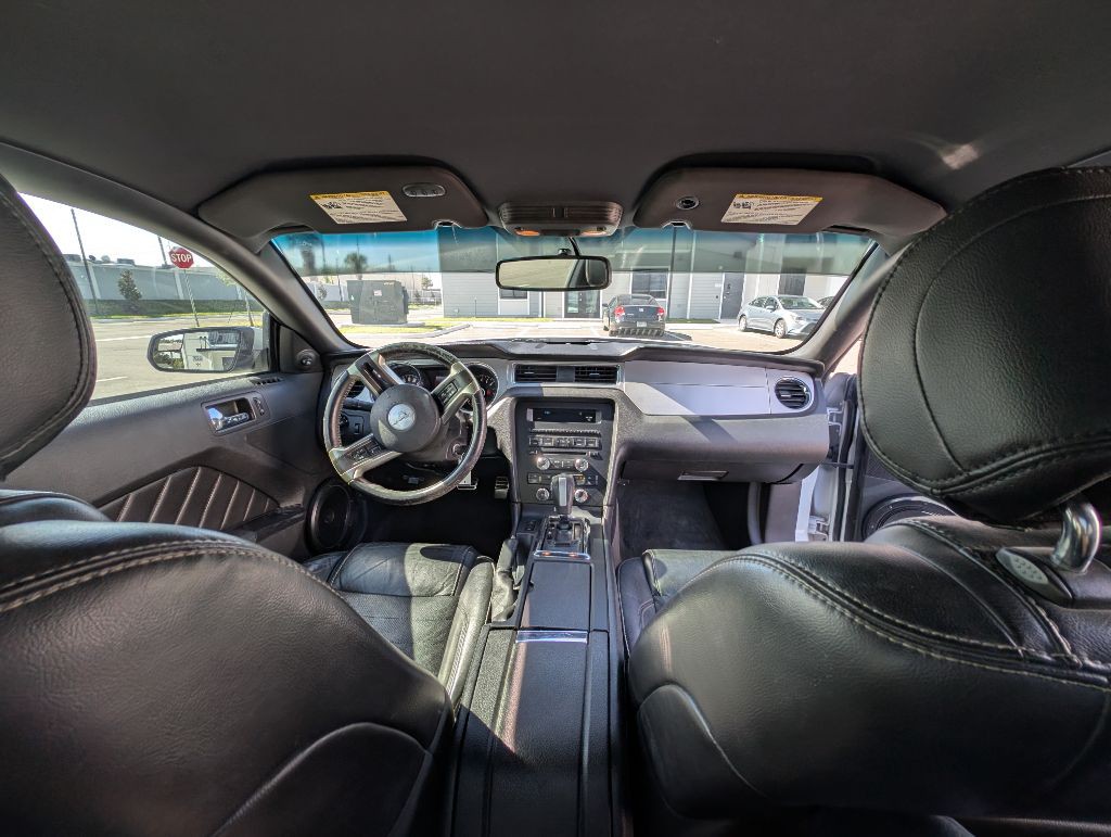 2014 Ford Mustang Image 21