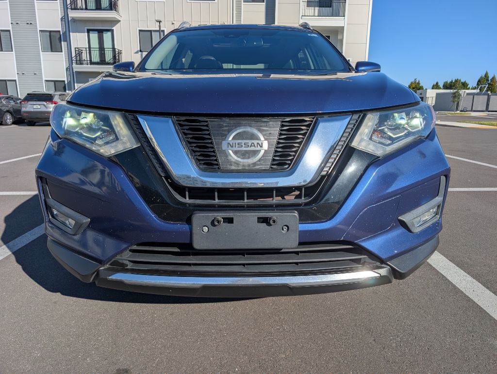 2017 Nissan Rogue Image 2