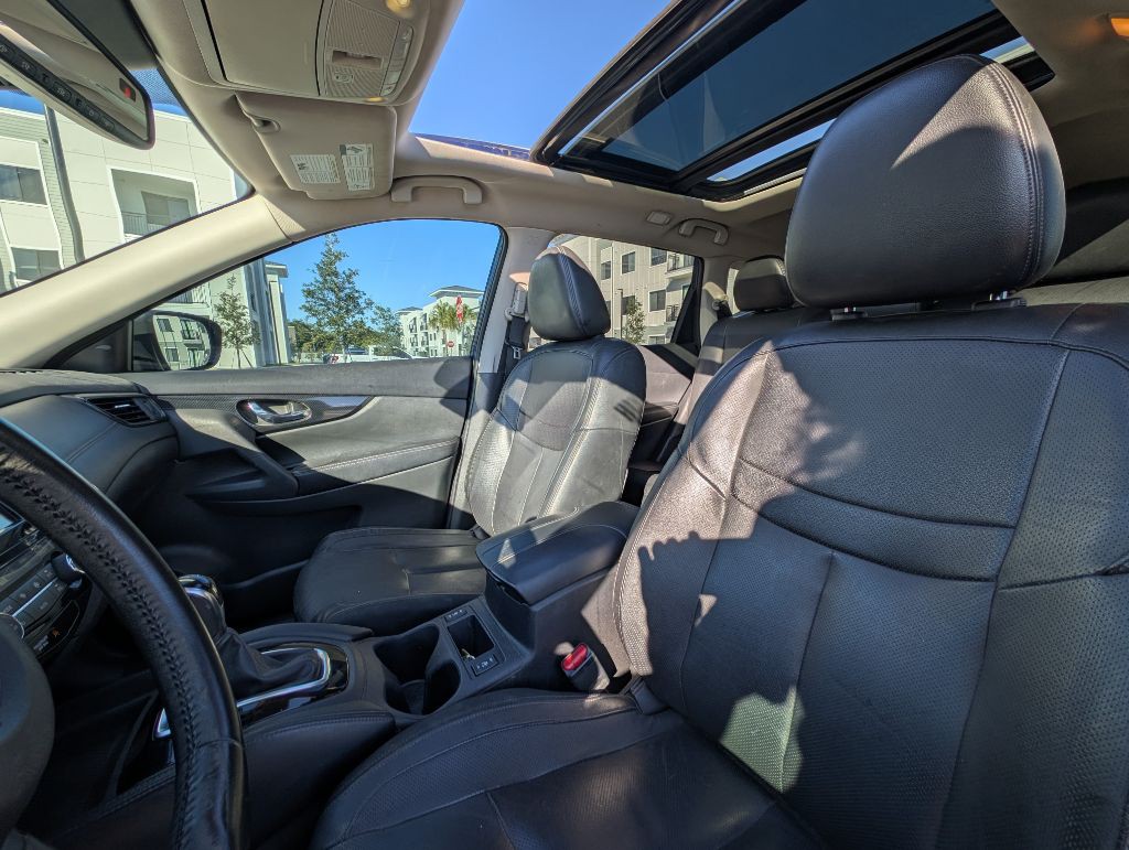 2017 Nissan Rogue Image 17