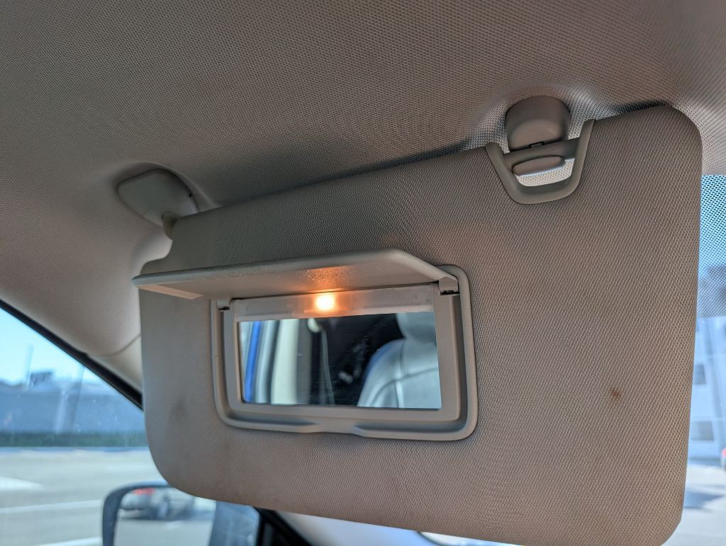 2017 Nissan Rogue Image 46