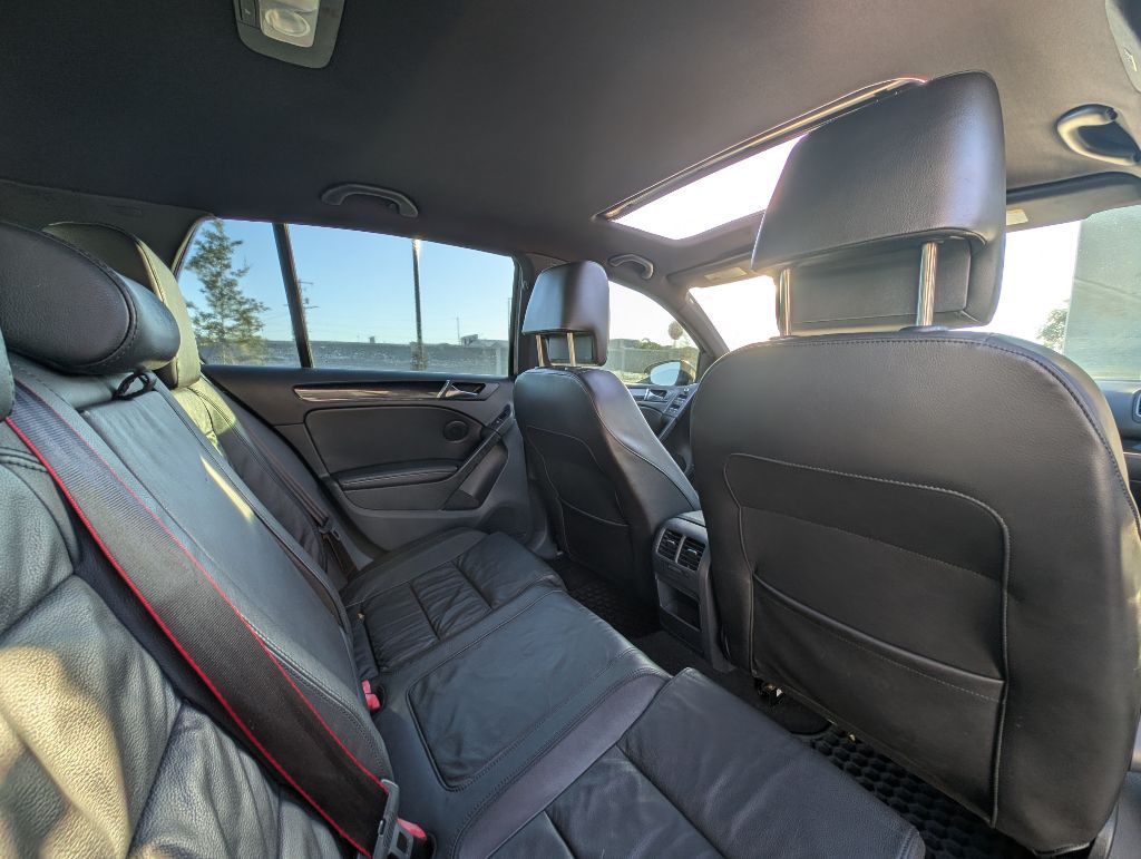 2013 Volkswagen GTI Image 21