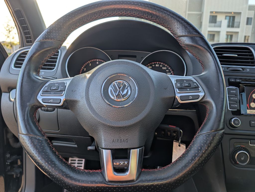 2013 Volkswagen GTI Image 31