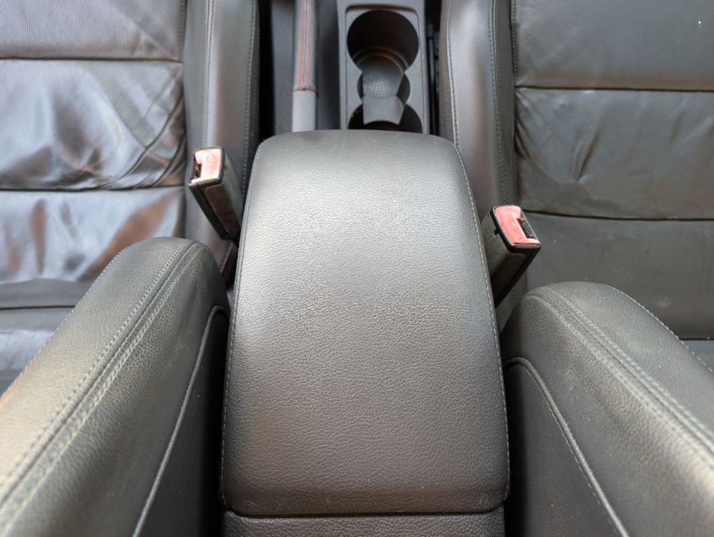 2013 Volkswagen GTI Image 37