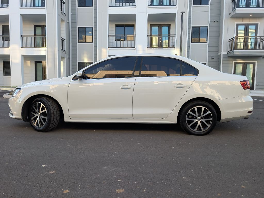 2017 Volkswagen Jetta Image 6