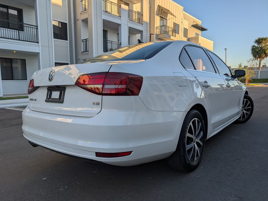 2017 Volkswagen Jetta Image 7