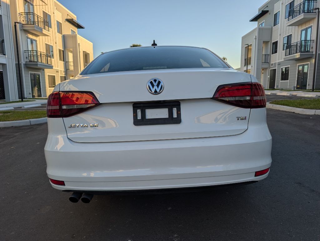 2017 Volkswagen Jetta Image 8