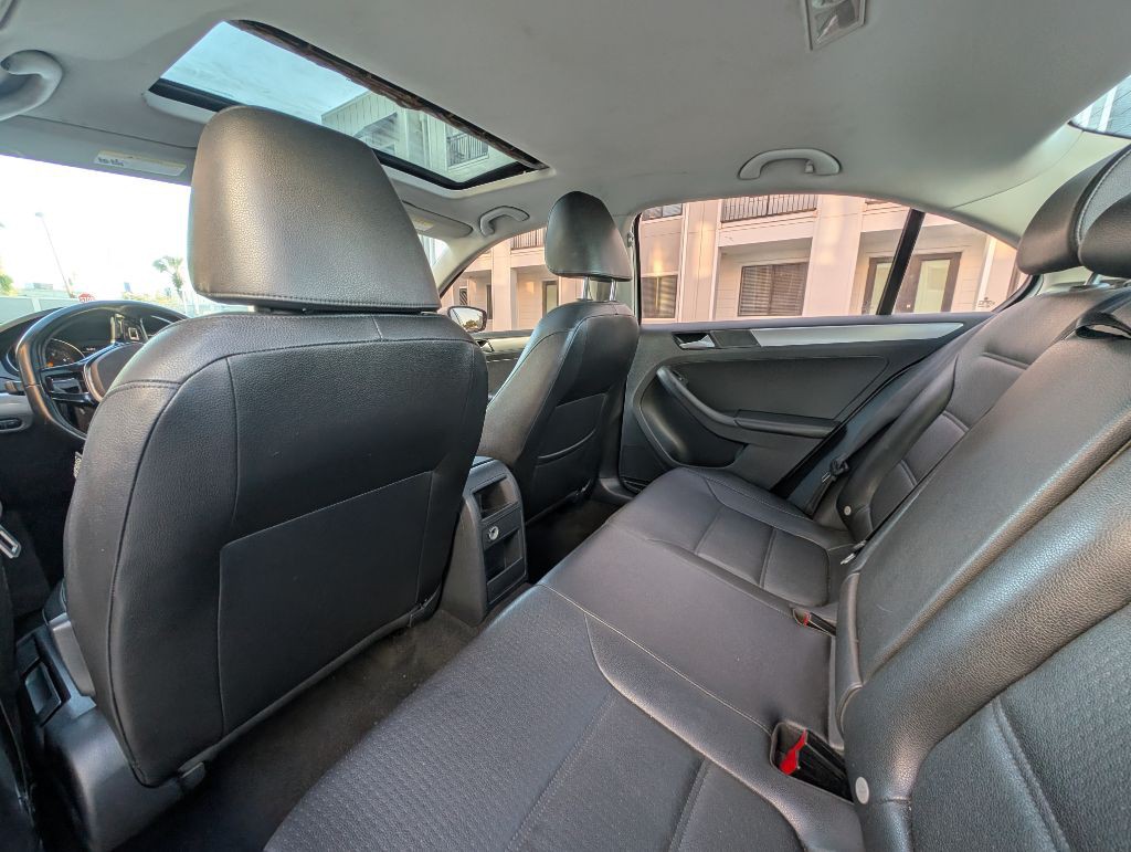 2017 Volkswagen Jetta Image 18