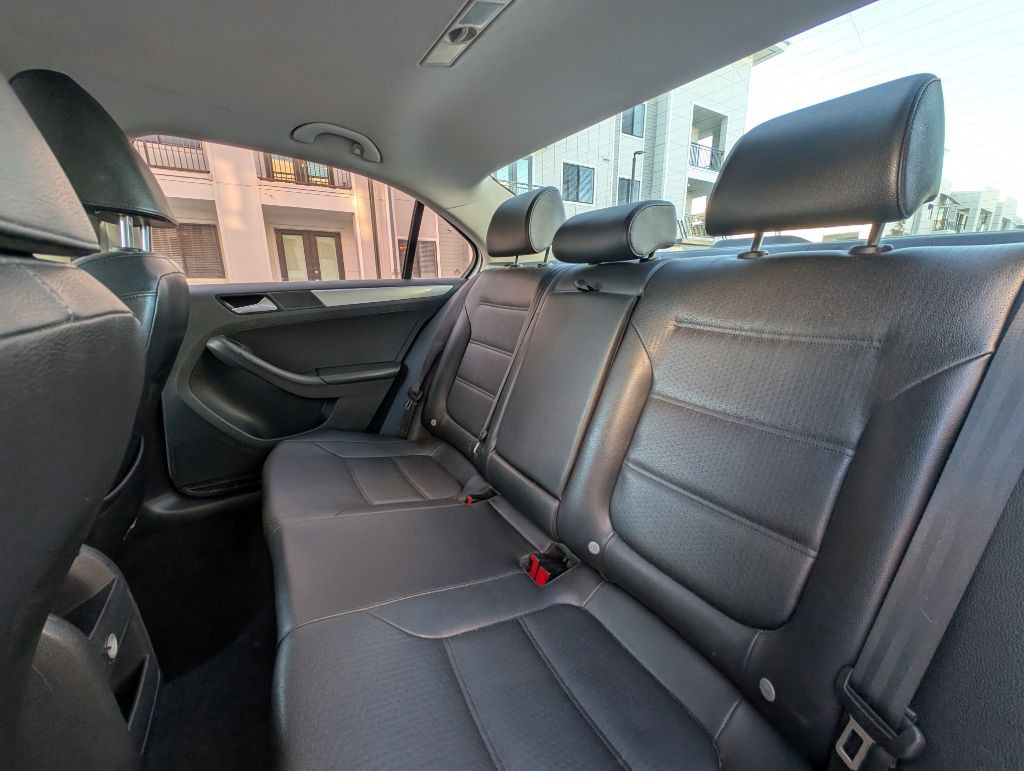 2017 Volkswagen Jetta Image 19