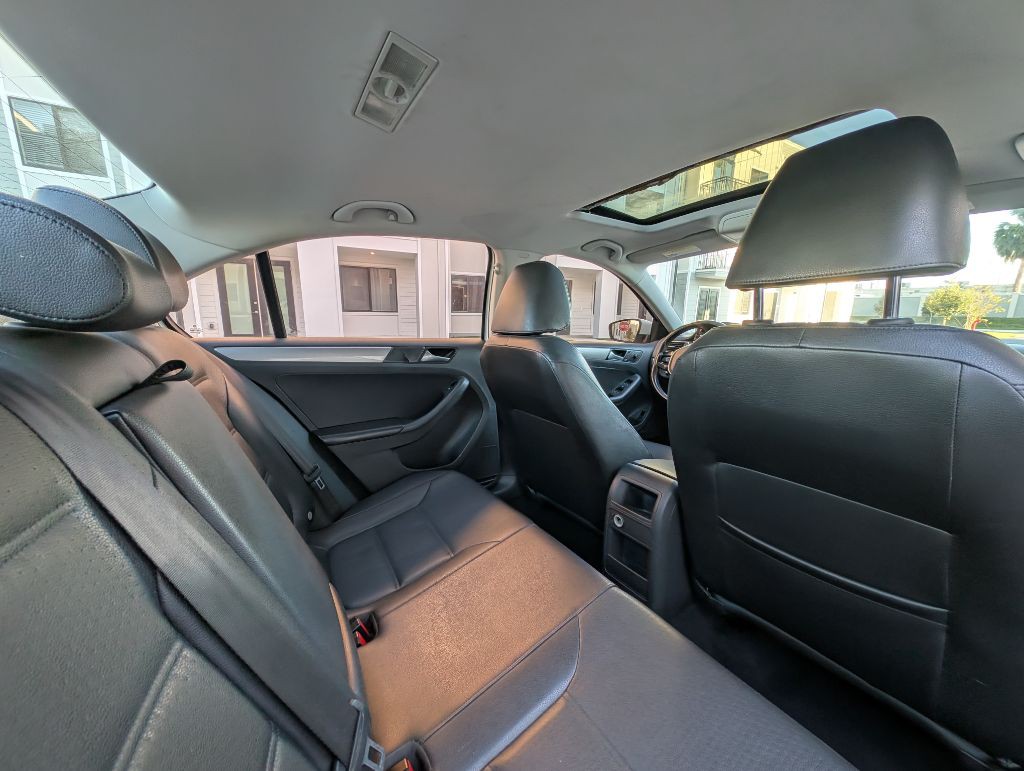 2017 Volkswagen Jetta Image 21