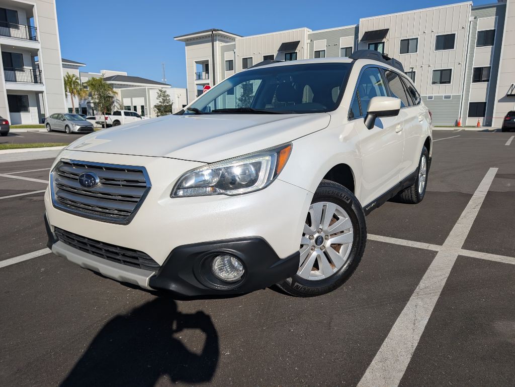 2015 Subaru Outback Image 1