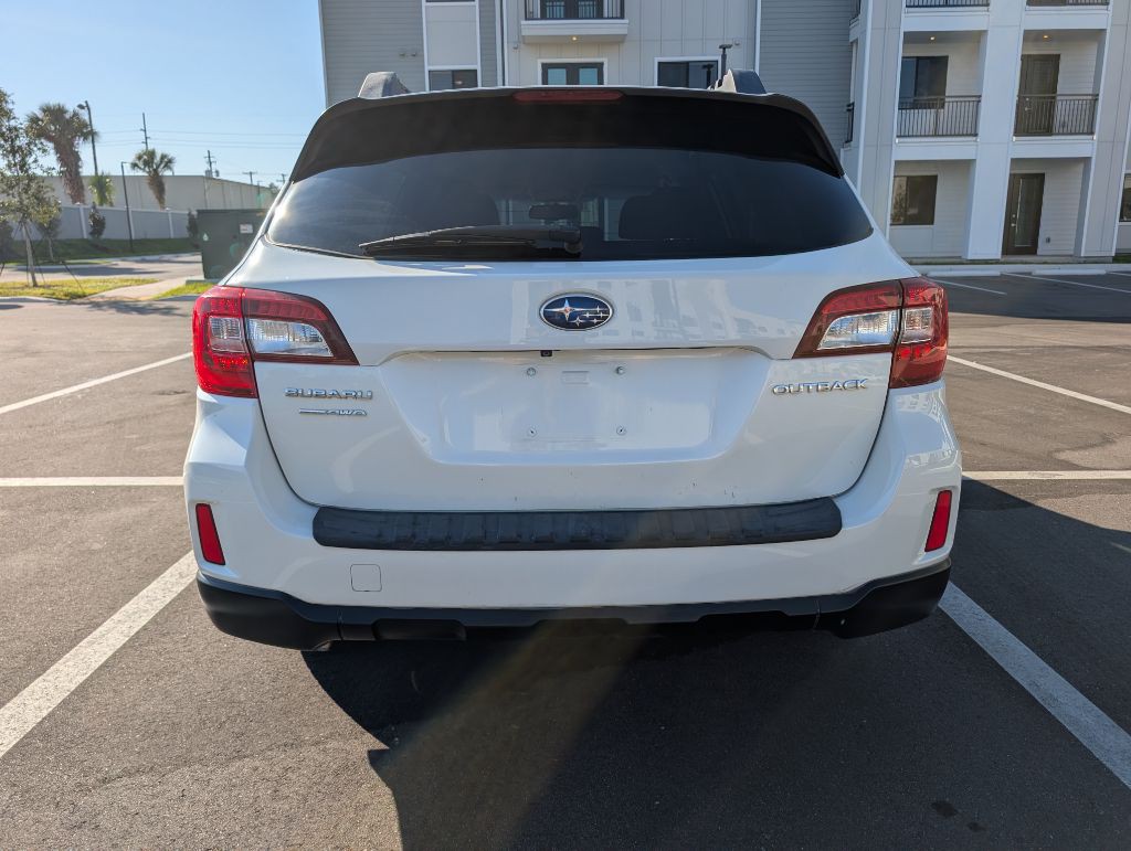 2015 Subaru Outback Image 8