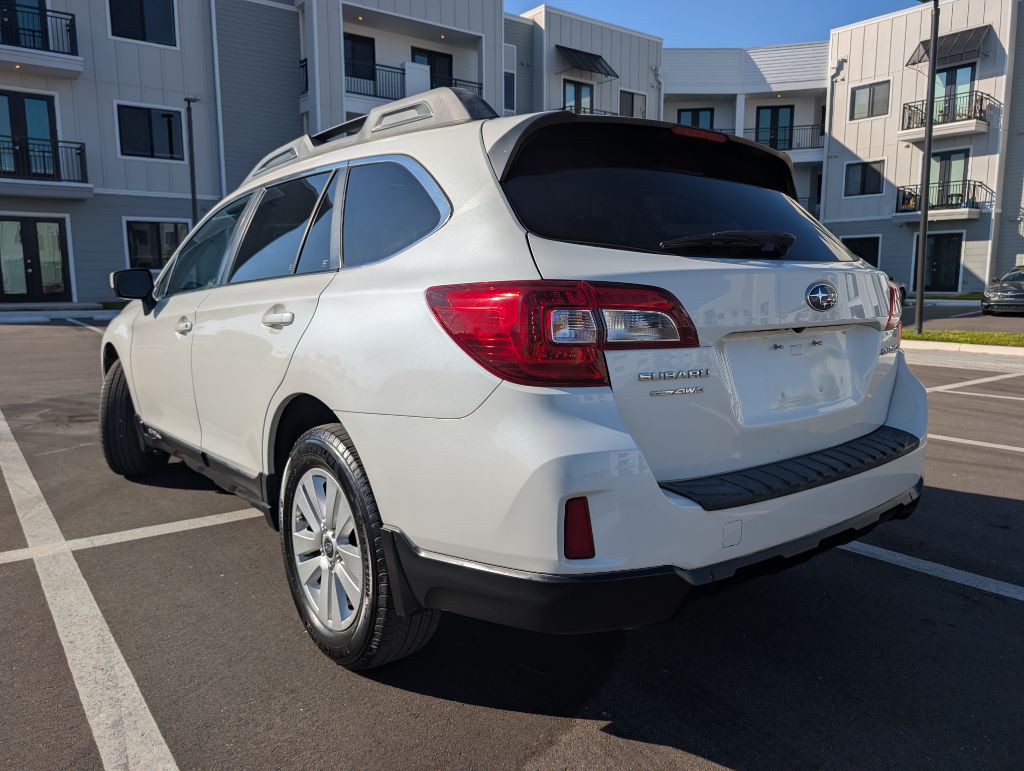 2015 Subaru Outback Image 10