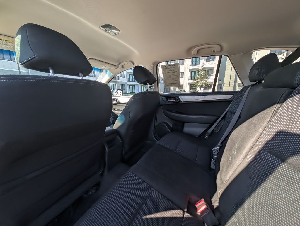 2015 Subaru Outback Image 21