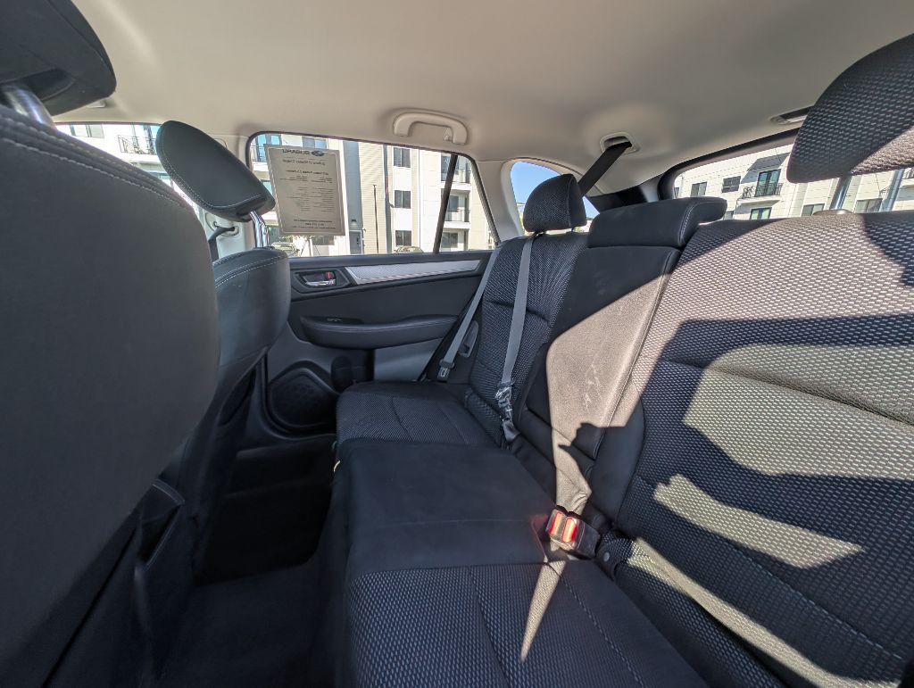 2015 Subaru Outback Image 22